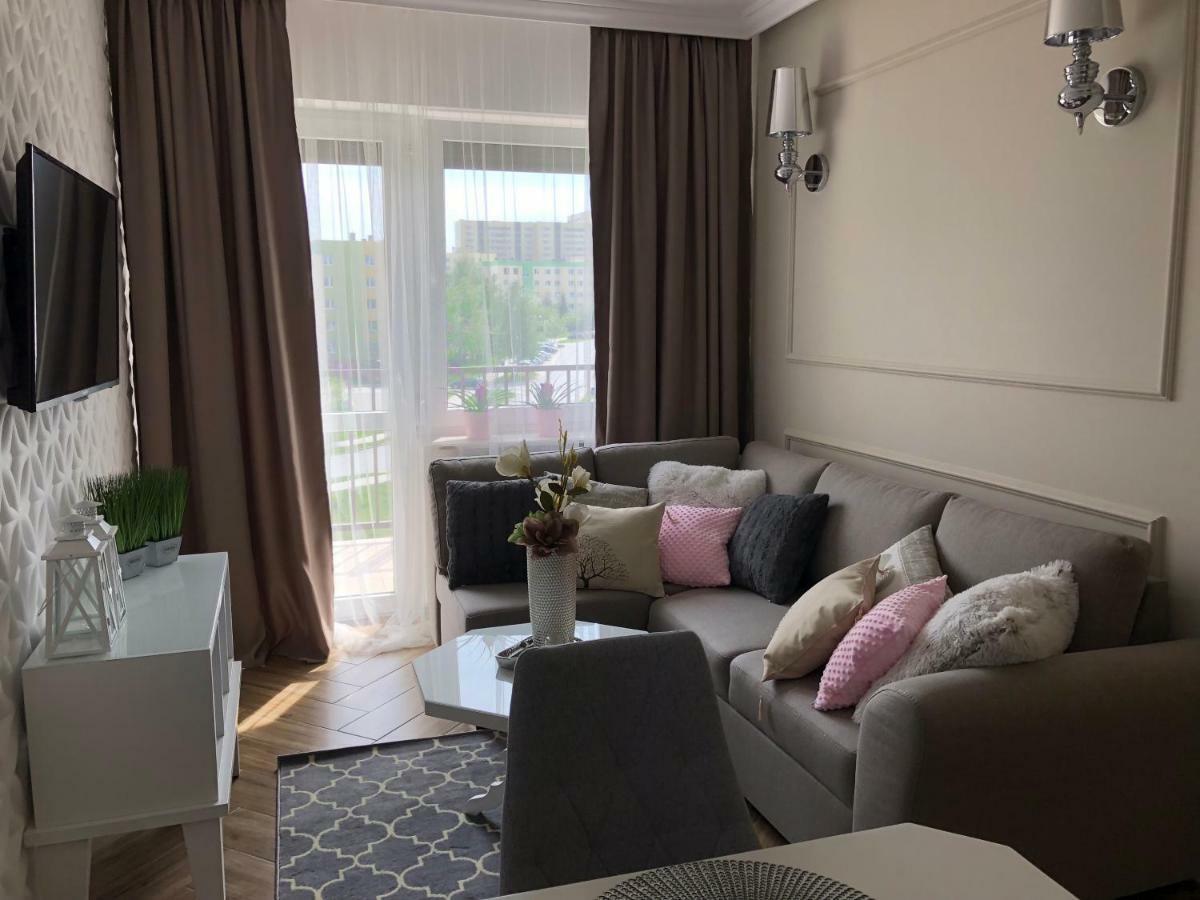 Family & Business Elegant Apartments Ul Warszawska - 2 Bedroom, Balcony, Parking Kielce Extérieur photo