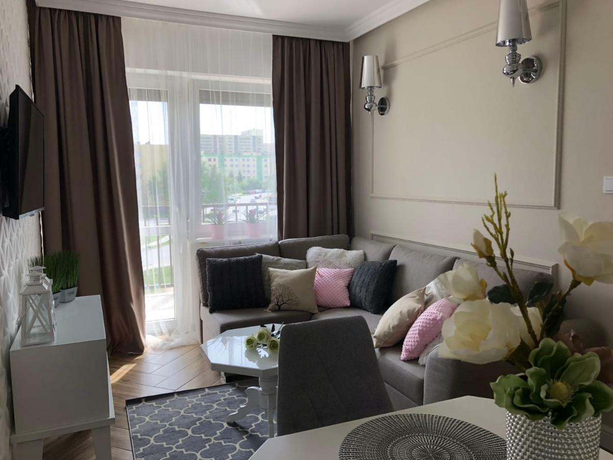 Family & Business Elegant Apartments Ul Warszawska - 2 Bedroom, Balcony, Parking Kielce Extérieur photo